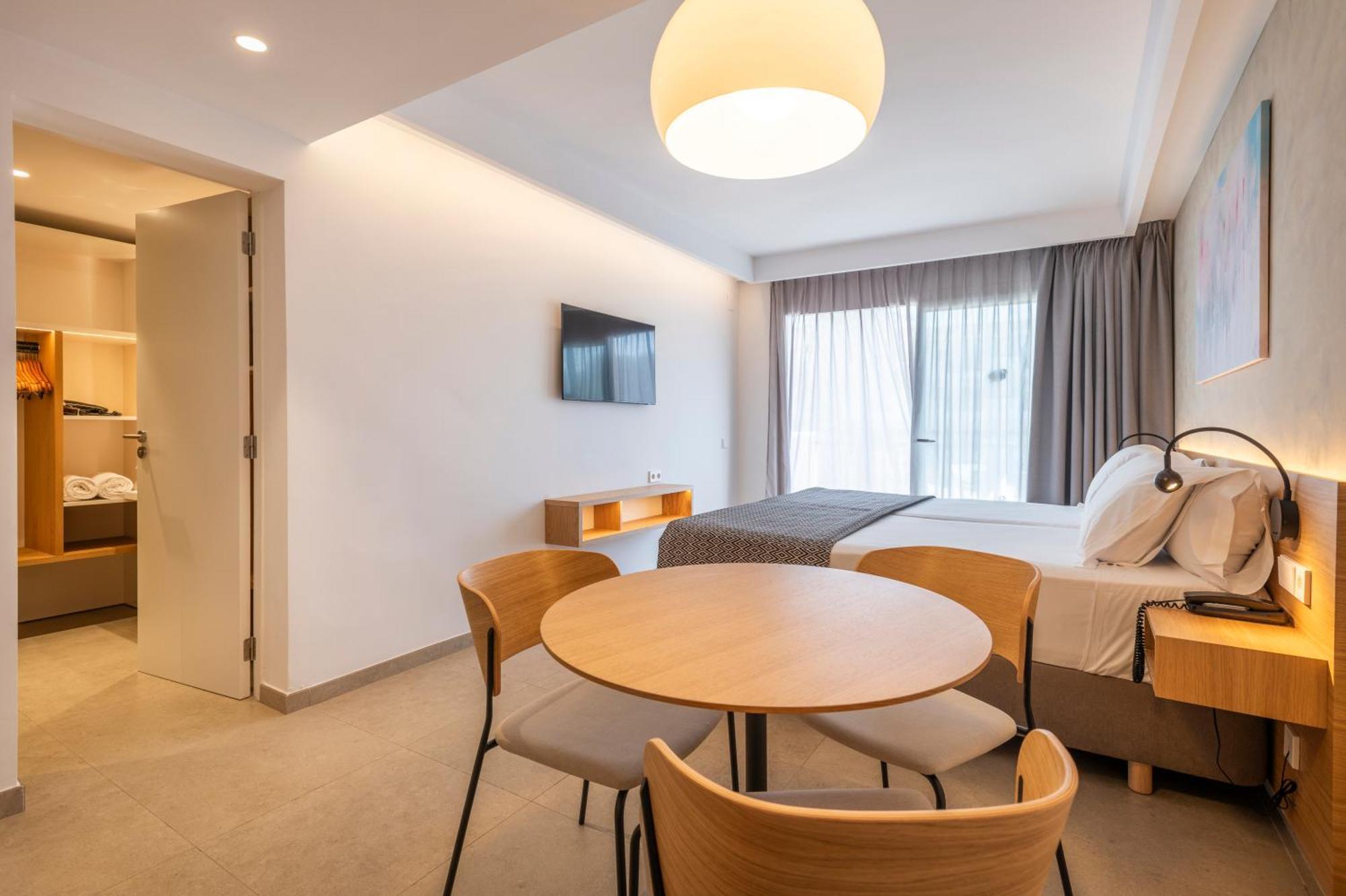 Inturotel Cala Azul Cala D´Or Екстериор снимка