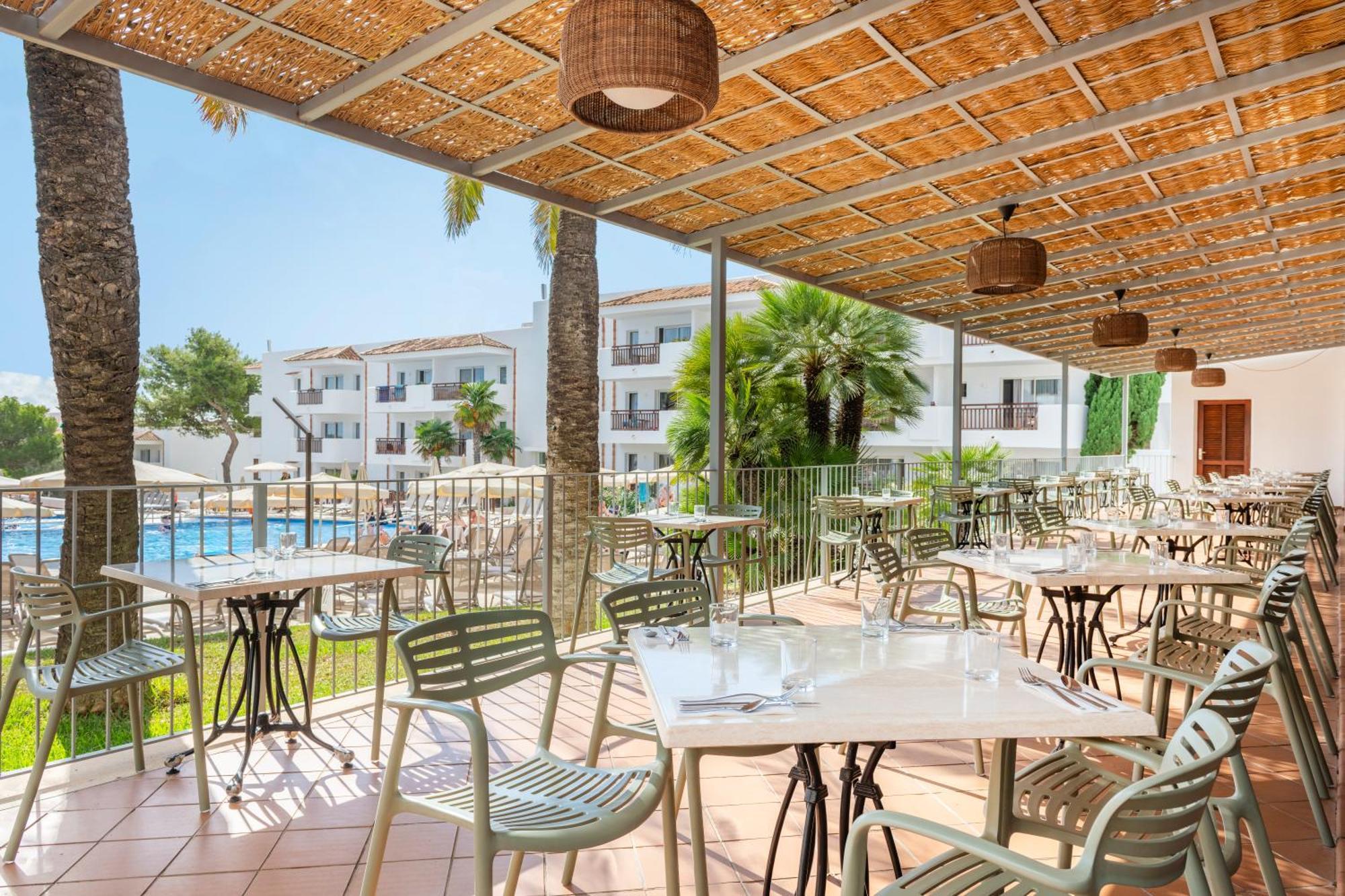 Inturotel Cala Azul Cala D´Or Екстериор снимка